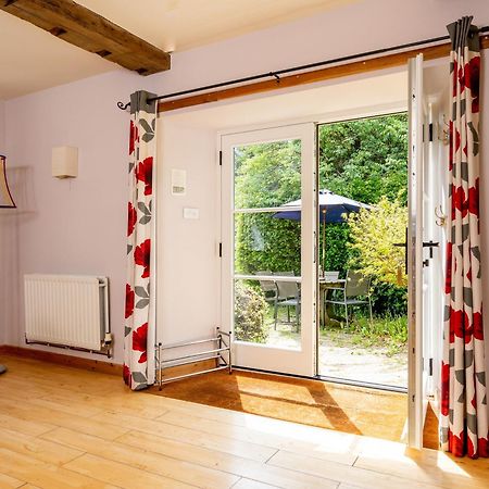 Bramley Cottage Ottery St Mary ภายนอก รูปภาพ