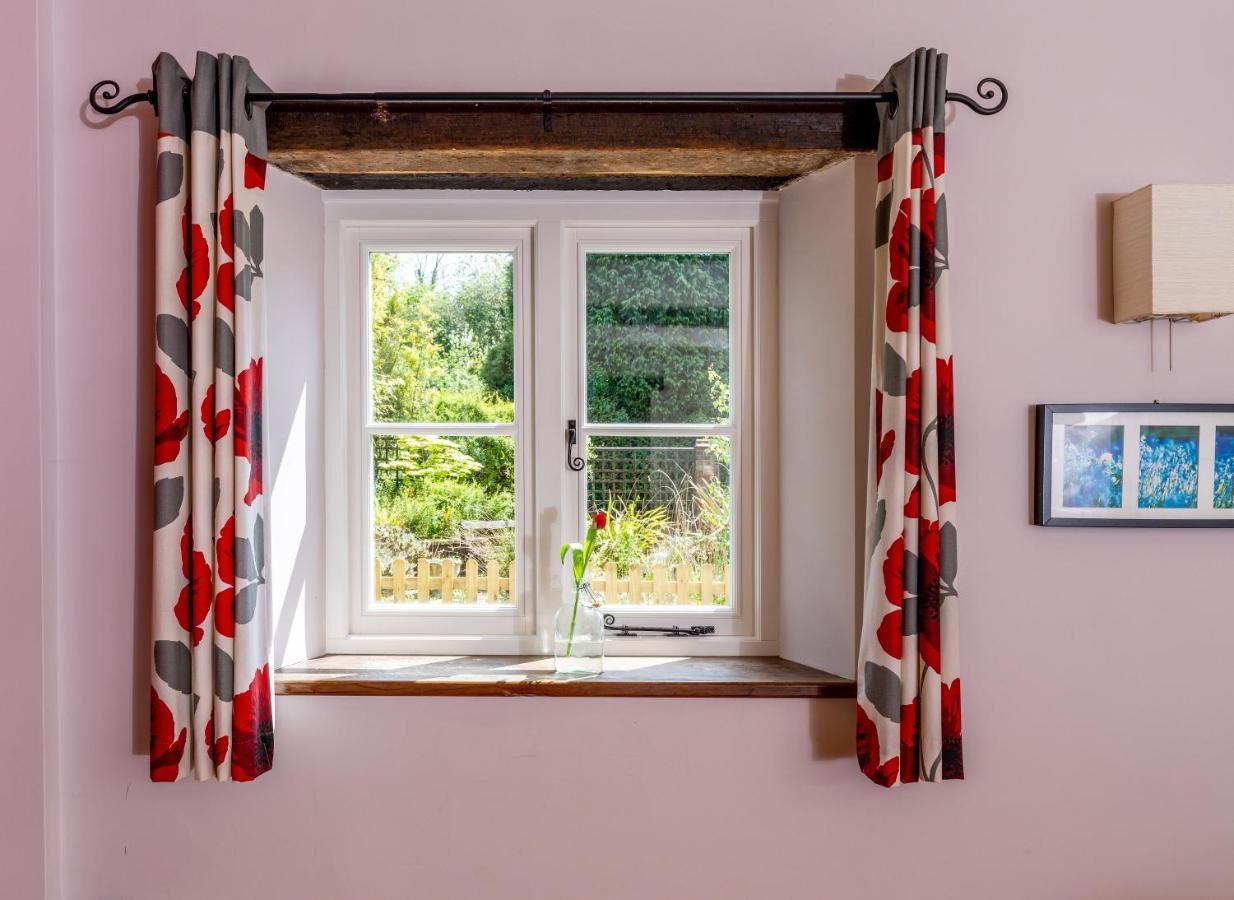Bramley Cottage Ottery St Mary ภายนอก รูปภาพ